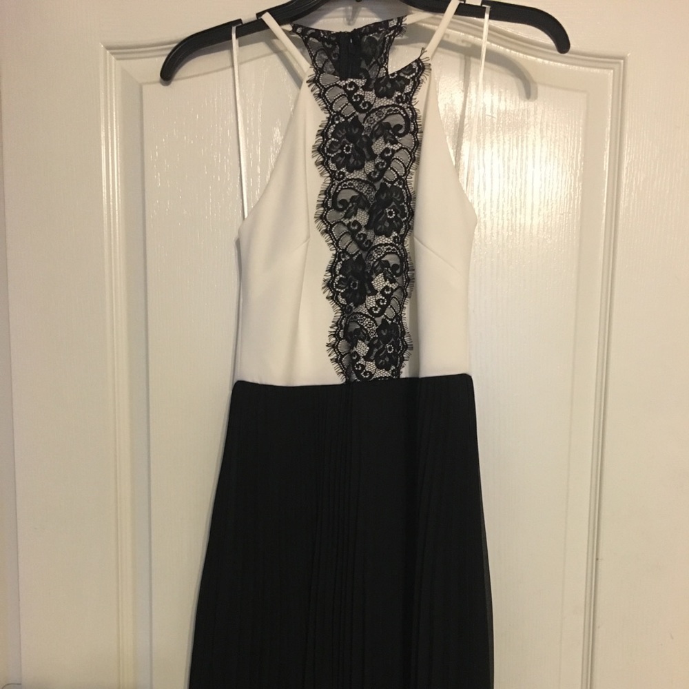 Love this dress! Cute cocktail dress
